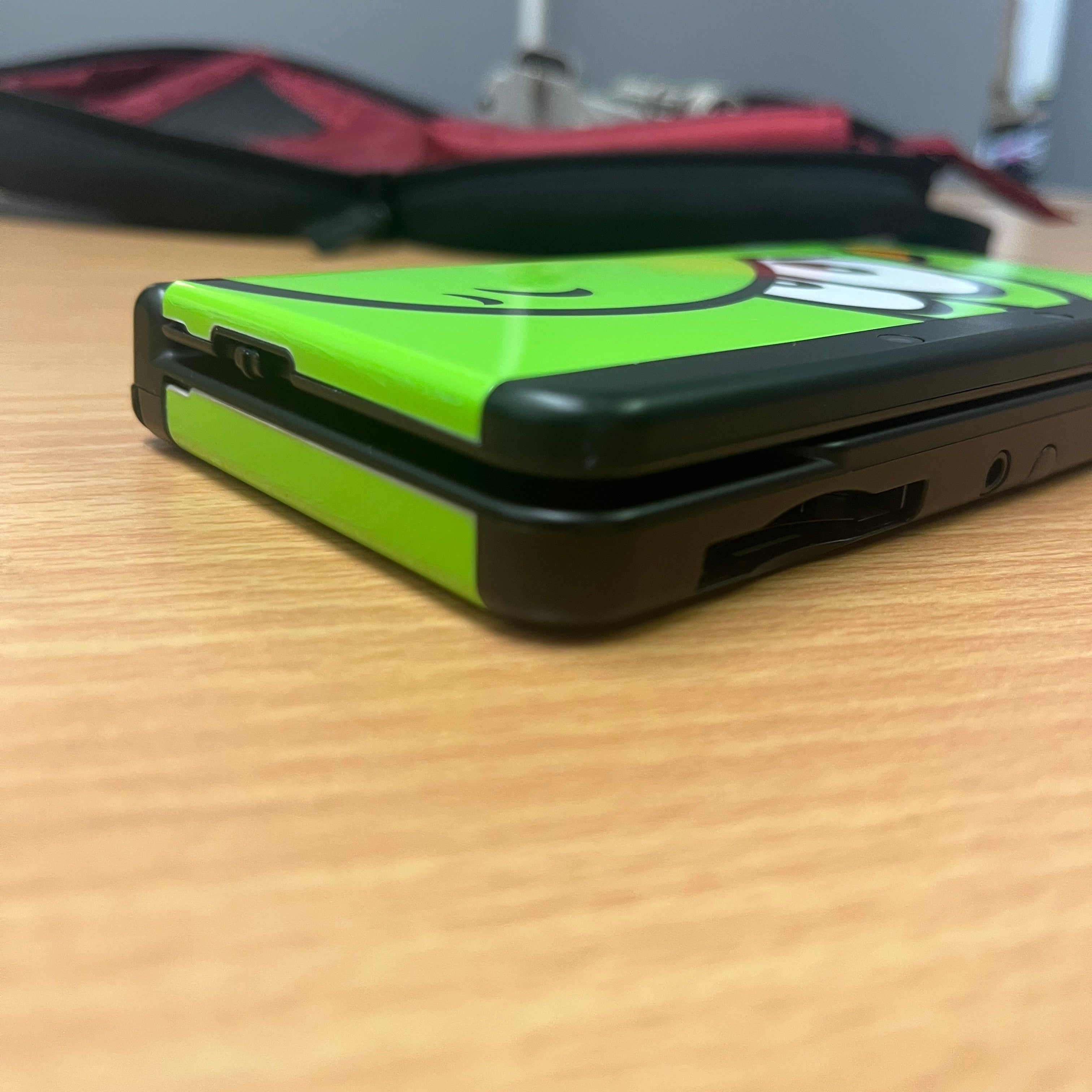 New Nintendo 3ds console with yoshi cover plates Nintendo New Nintendo 3ds console with yoshi cover plates Nintendo